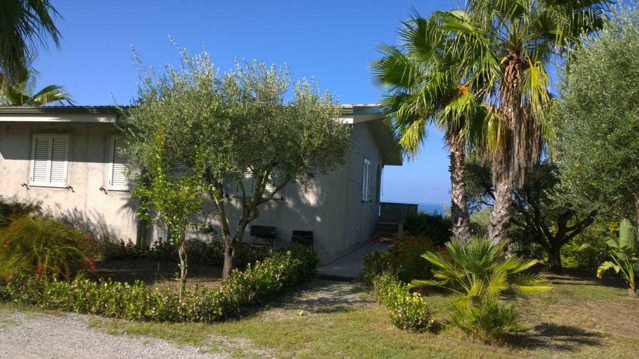 La Scogliera Del Capo Villa Santa Maria  Eksteriør billede
