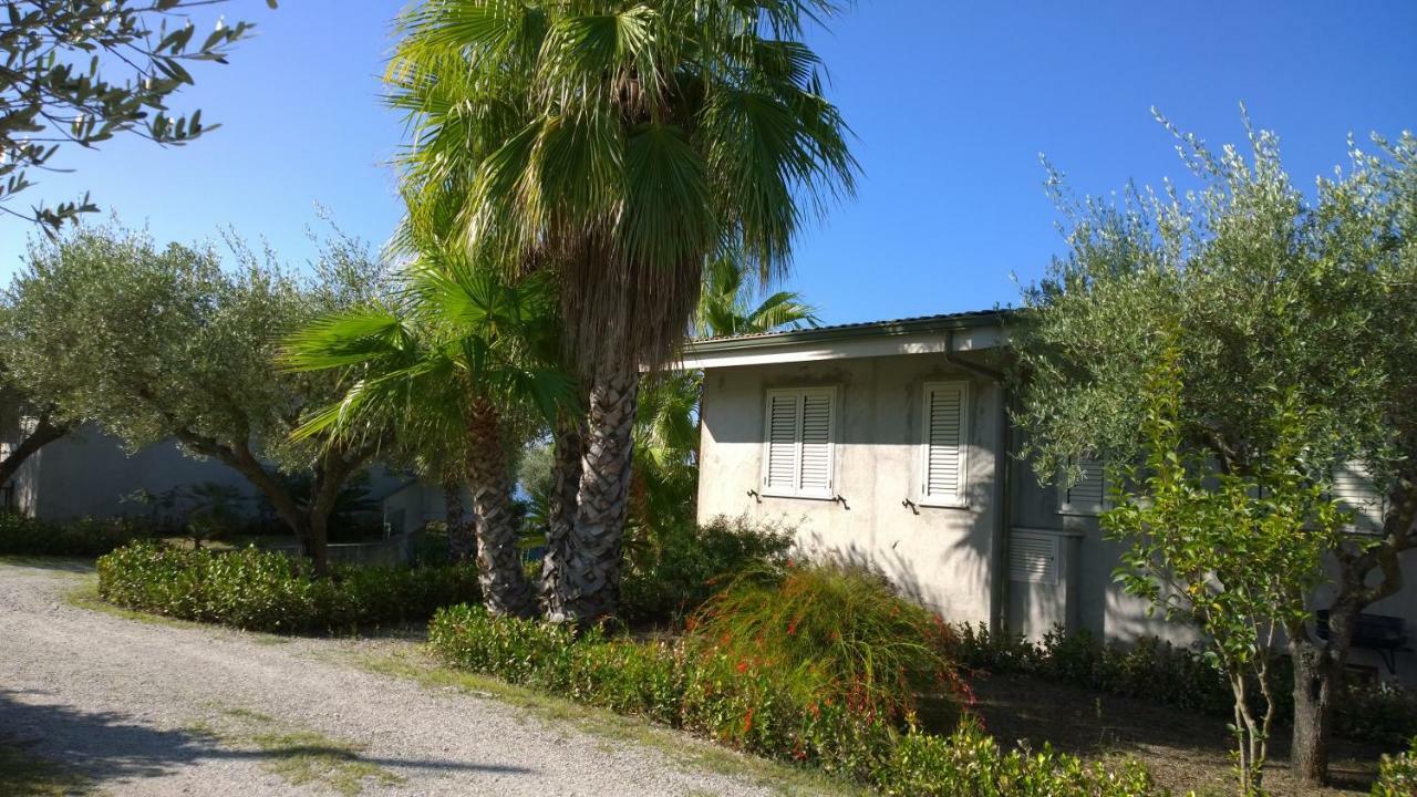 La Scogliera Del Capo Villa Santa Maria  Eksteriør billede