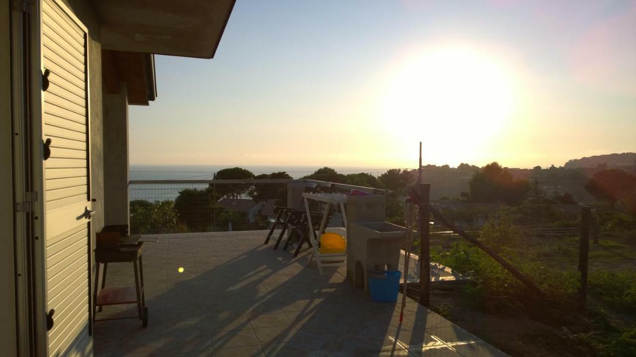 La Scogliera Del Capo Villa Santa Maria  Eksteriør billede